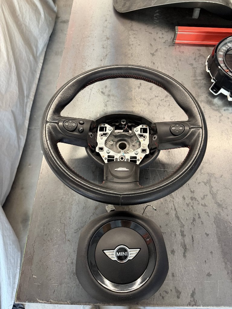 Volant MINI John Cooper Works (JCW) R56 + Airbag – Origine, Auto's, Voorwielaandrijving, 4 zetels, 1600 cc, Leder