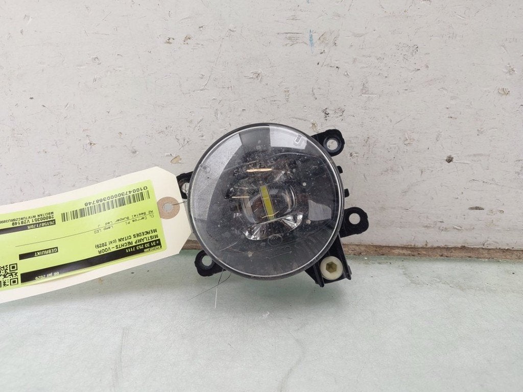 MISTLAMP RECHTS VOOR Citan (420.6) (|261507170R|90087757|), Gebruikt, Mercedes-Benz, Dialog.mb@mercedes-benz.com, Mercedes-Benz AG