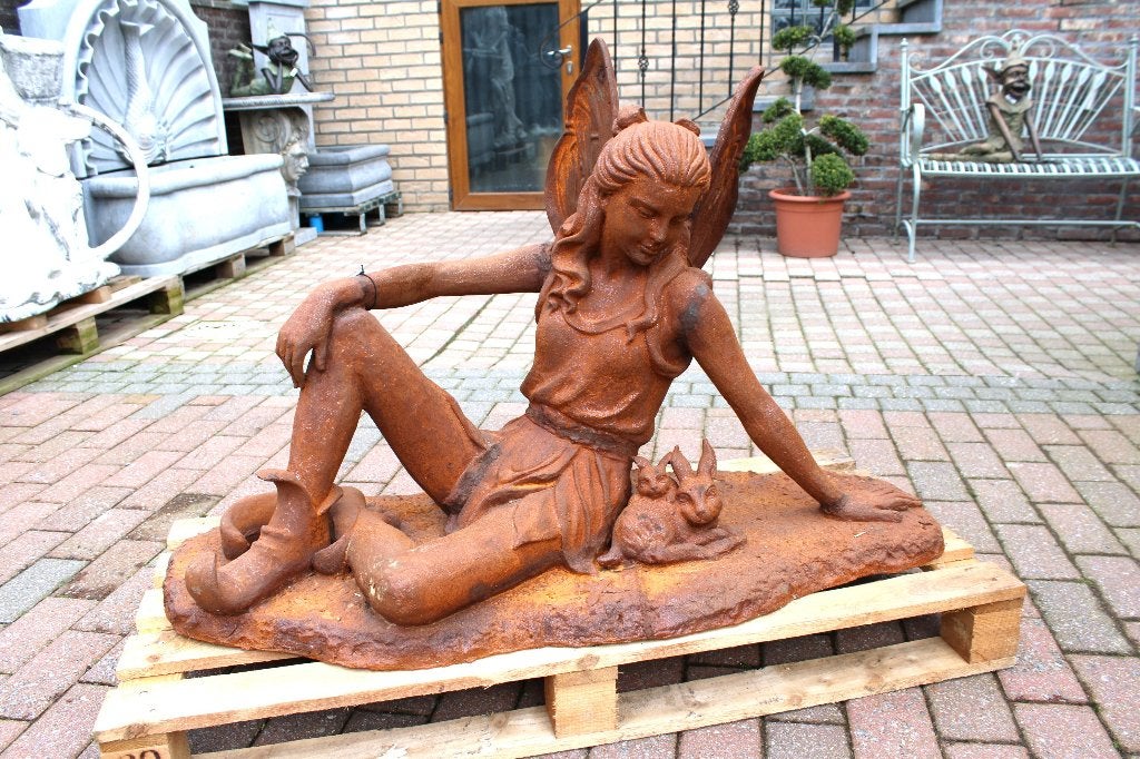 elfe assise XXL + lapins en fonte rouillé ., Jardin & Terrasse, Enlèvement, Neuf, Métal, Ange