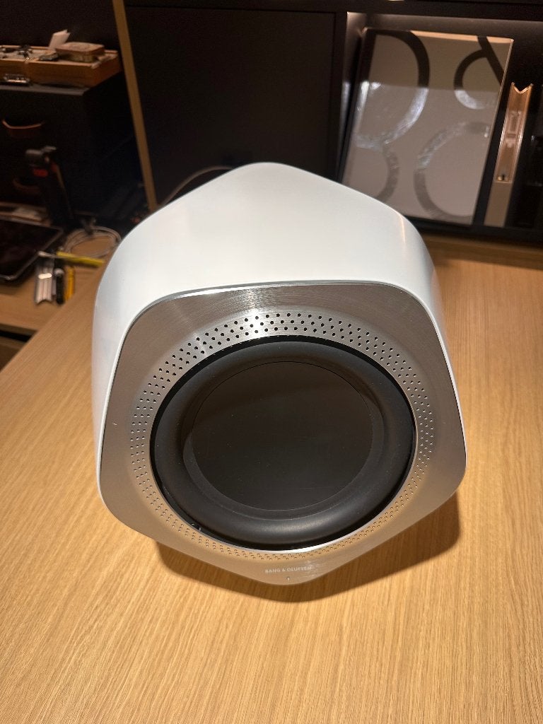 Bang & Olufsen Beolab 19 wit subwoofer WISA -B&O, Compatible son surround/home cinéma, Subwoofer, Info@bang-olufsen.dk, Comme neuf