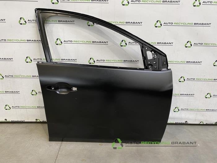 Portière 4portes avant droite d'un Dacia Sandero, -, 3 mois de garantie, Utilisé, Porte