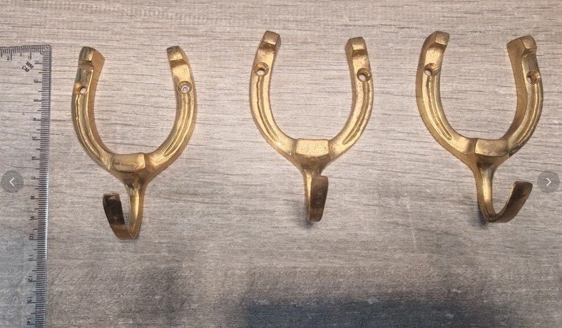 Lot de 3 patères fer à cheval, Enlèvement