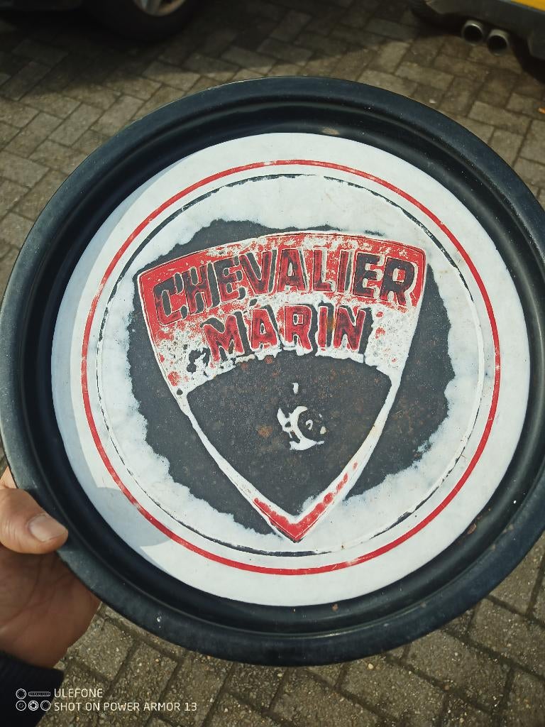 Très ancien plateau émaillé "chevalier marin", Collections, Enlèvement