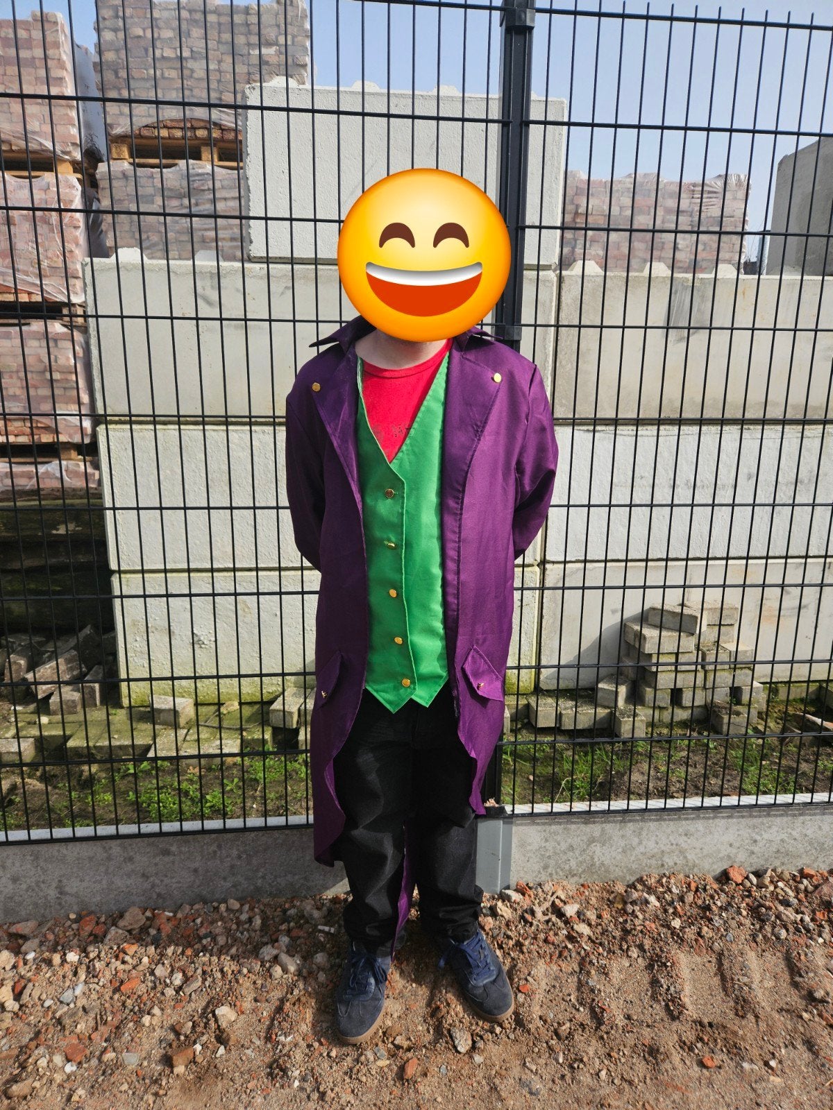joker kostuum, Ophalen