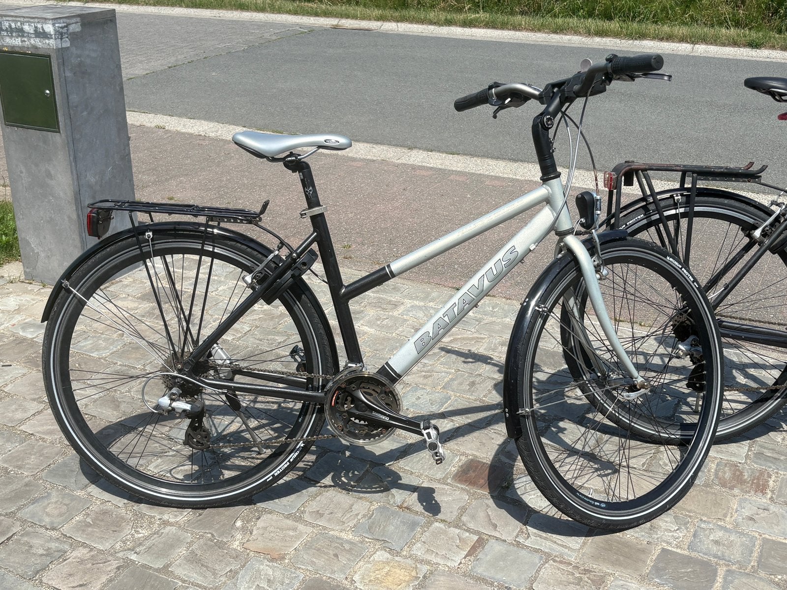 Te koop damesfiets Batavus, Fietsen en Brommers, Ophalen, Gebruikt, Velgrem, Versnellingen