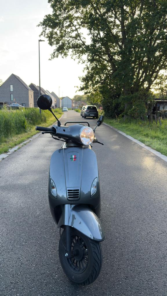 Scooter gts toscana 49cc, Enlèvement, Utilisé, Classe A (25 km/h), Essence