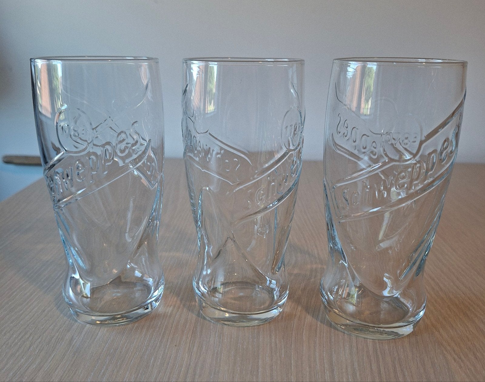 set van 3 Schweppes glazen, Ophalen