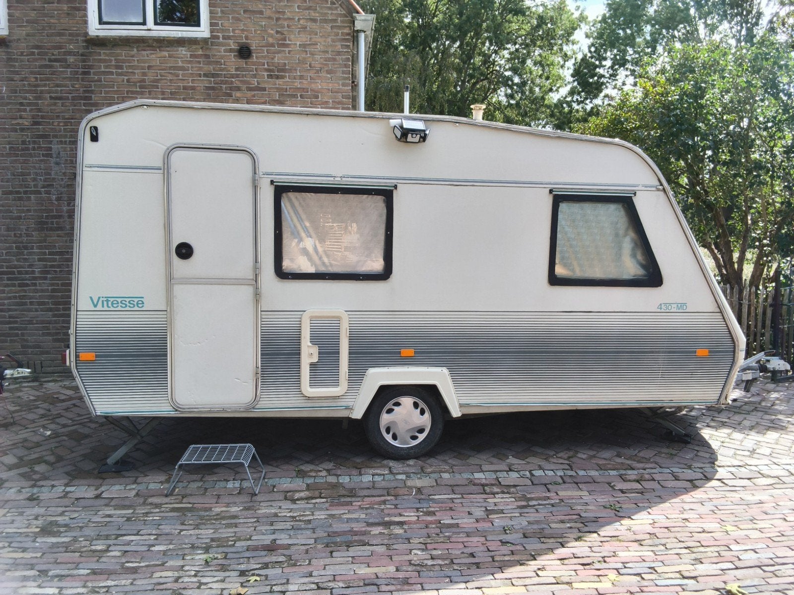 Beyerland caravan met voortent opknapper, Particulier, Beyerland