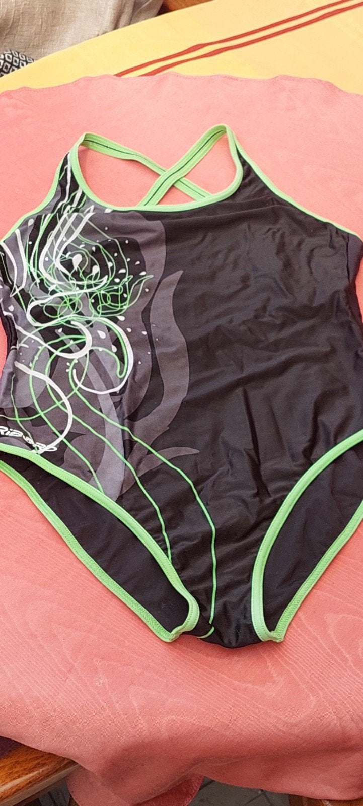 Badpak maat 44/46 decathlon, Kleding | Dames, Badmode en Zwemkleding, Zwart, Badpak, Ophalen of Verzenden, Zo goed als nieuw