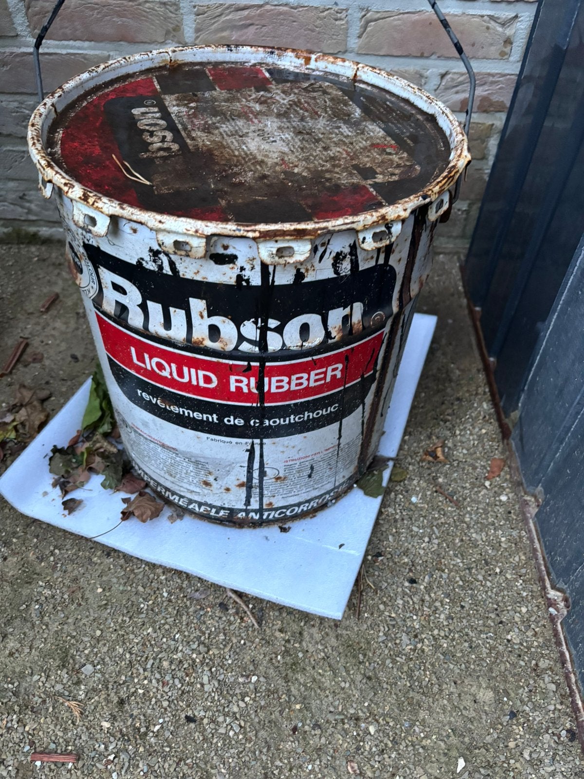 Rubson luiquid rubber dakdichting, Ophalen, Gebruikt, Zwart, Verf