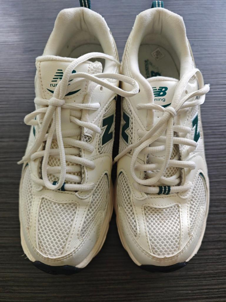 New balance 530, Sport en Fitness, Ophalen of Verzenden, Zo goed als nieuw, Kleding