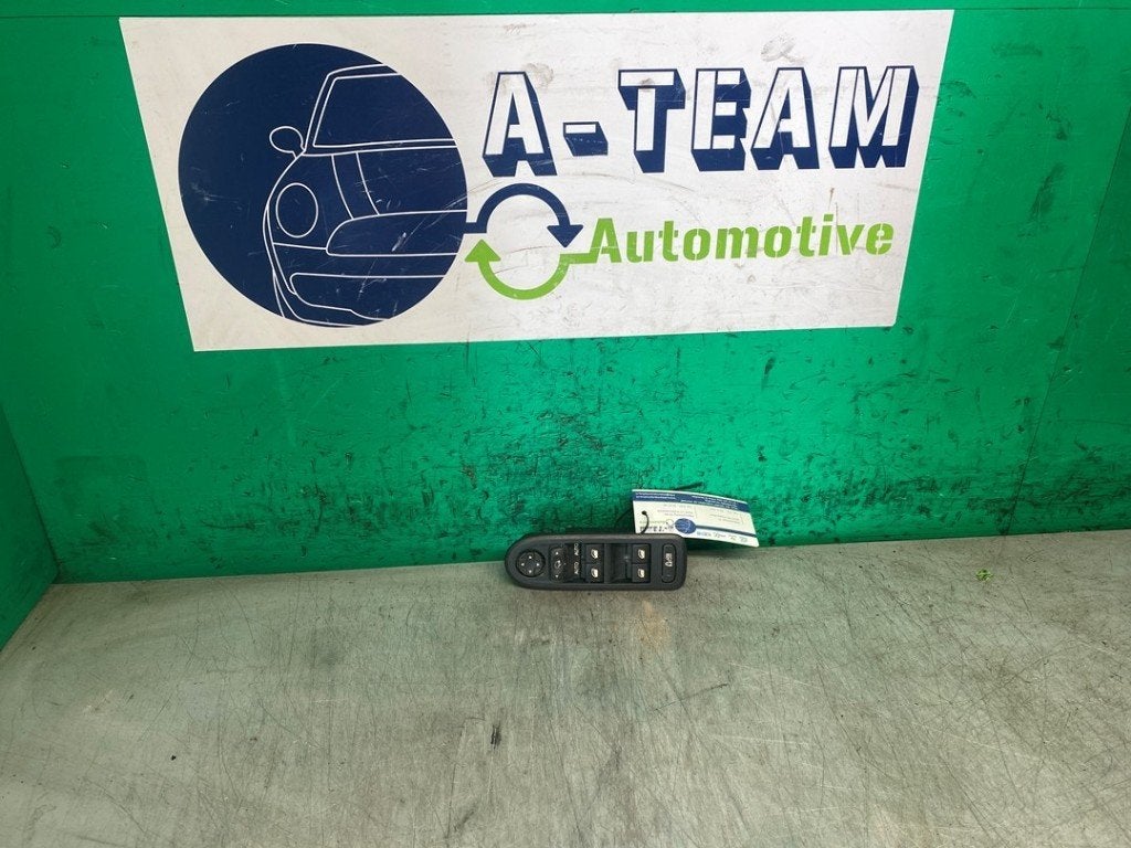COMMUTATEUR VITRES ELECTRIQUES C3 (SC) (|96652236X|), Citroën, Kontakt-citroen@citroen.com, Utilisé, Citroën Deutschland GmbH