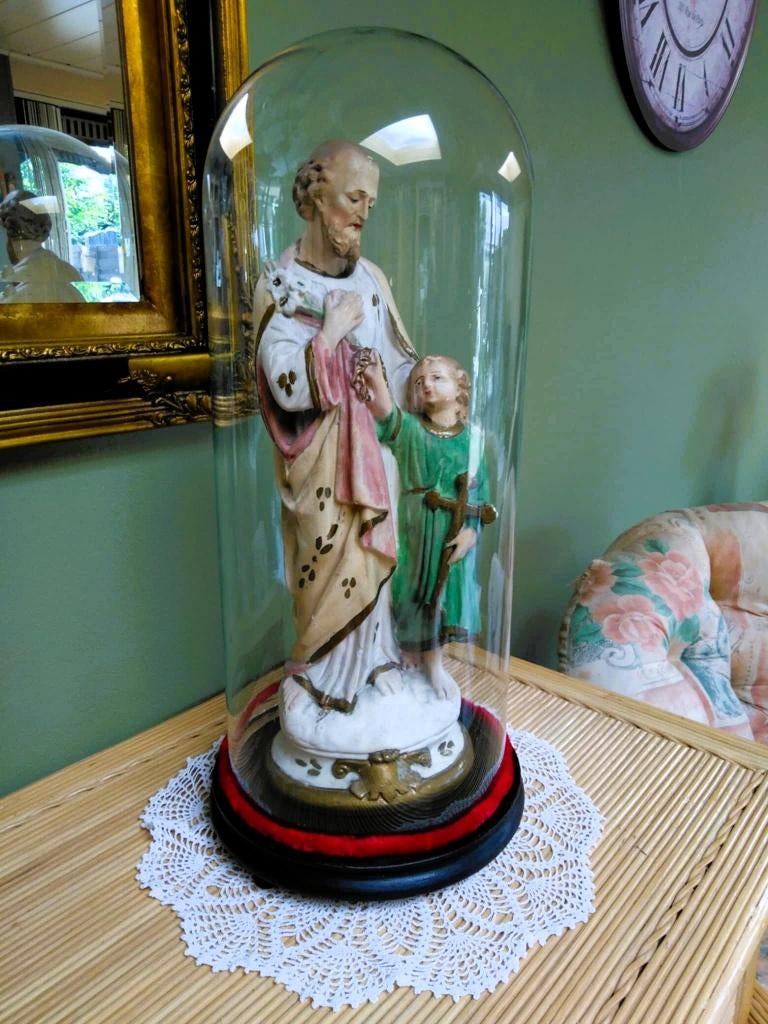 Prachtig Religieus Beeld onder Stolp Sint-Jozef Kind Jezus., Antiek en Kunst, Antiek | Religieuze voorwerpen, Ophalen