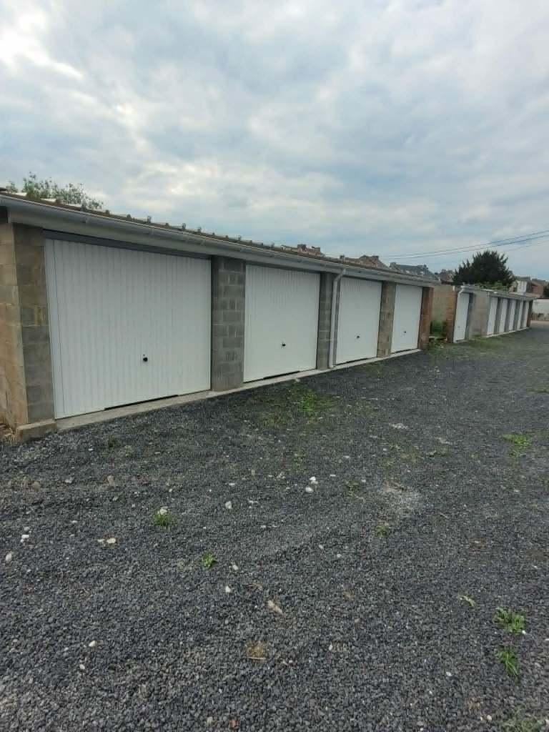 Garages entièrement rénovés à louer Chatelineau, Immo, Autres types, En direct du propriétaire, Charleroi
