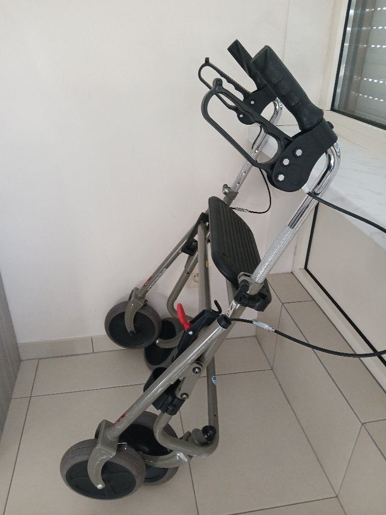 Rollator, Diversen, Ophalen, Opvouwbaar, Gebruikt