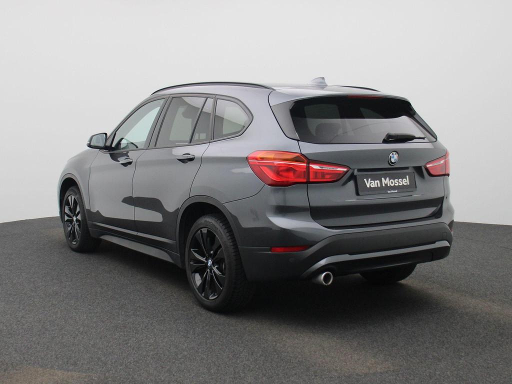 BMW X1 sDrive16d LEDER | NAVI | PDC, Auto's, https://public.car-pass.be/vhr/87b0d731-5b28-4036-aa1c-bcb01f183358, Stof, Gebruikt