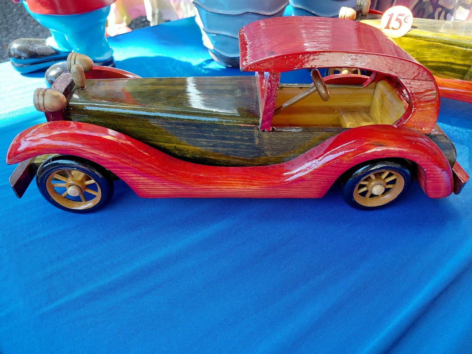 voiture en bois faite main, Enlèvement