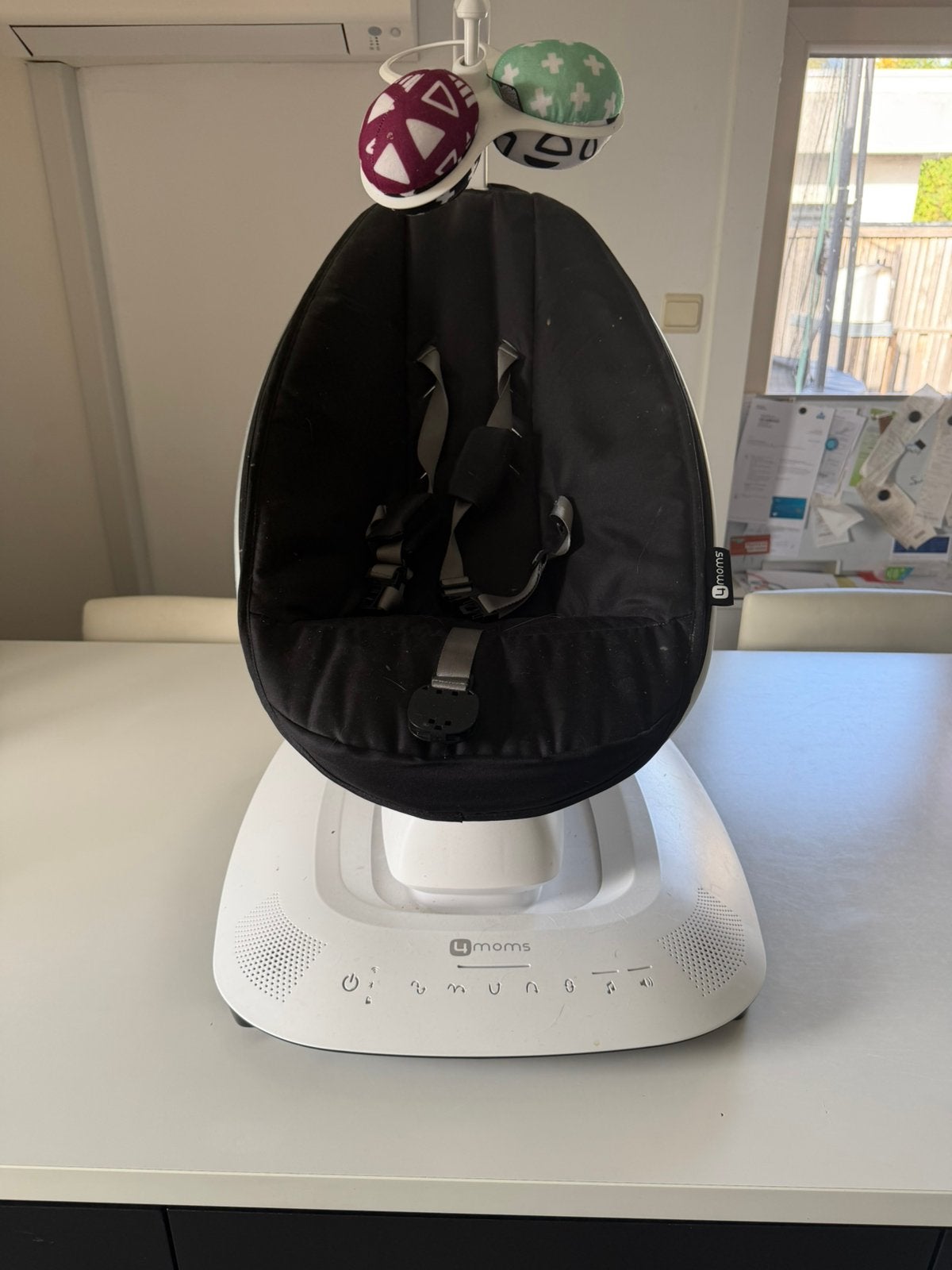 4moms mamaRoo elektrische babyschommel / wipstoel, Kinderen en Baby's, Wipstoeltjes, Ophalen, Zo goed als nieuw, Schommelstoel