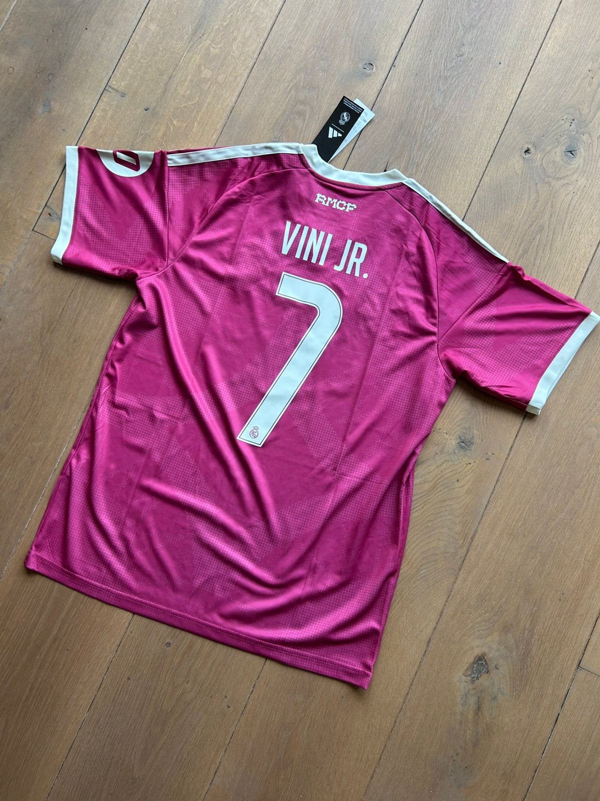 Chemise Adidas Real Madrid VINI JR #7 taille L saison 26/27, Collections, Envoi, Comme neuf, Maillot