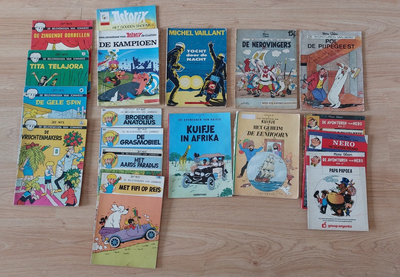 Lot oude strips, Ophalen