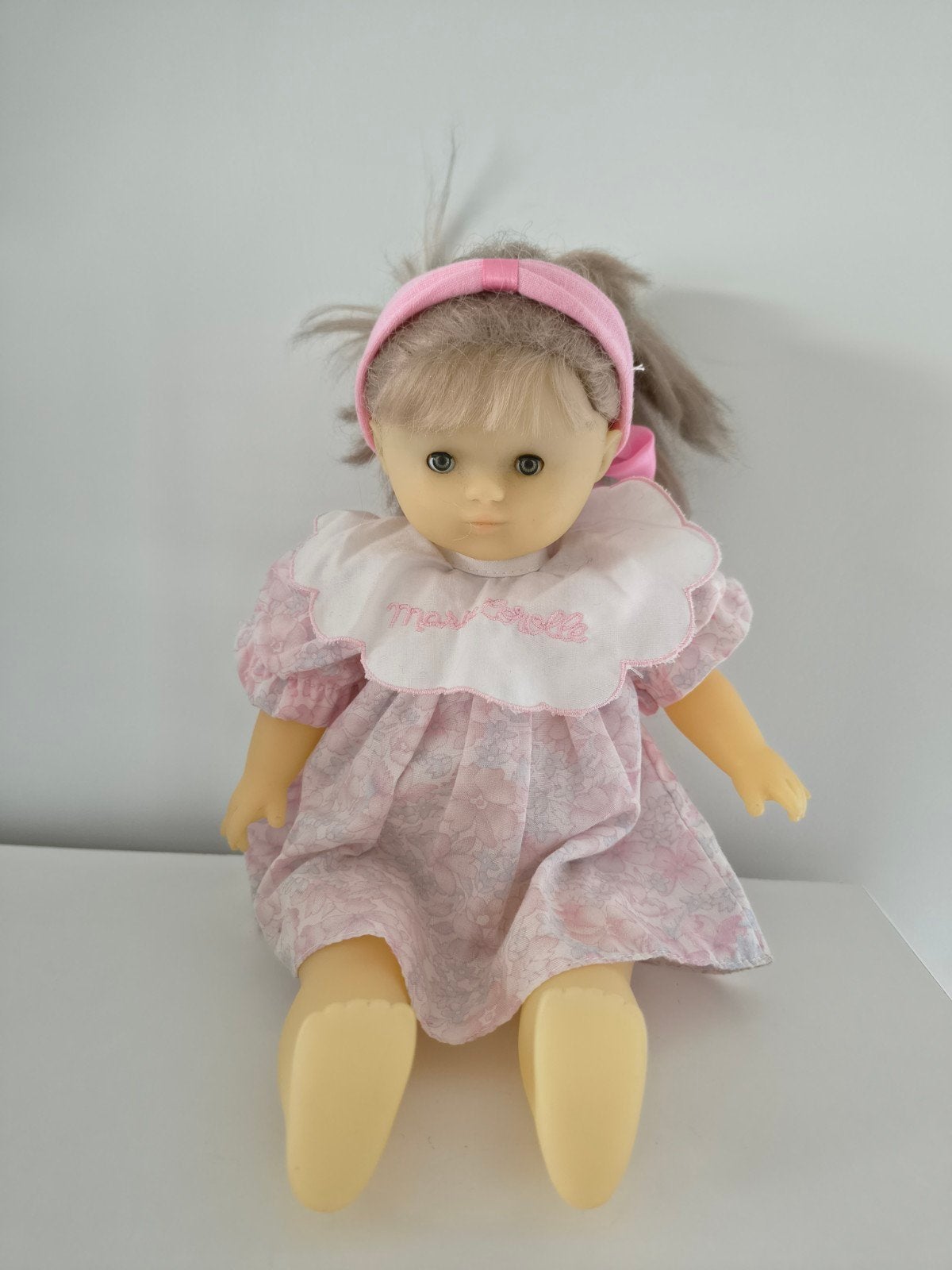 Corolle pop "Mari Corolle" met kleedje en jasje, Ophalen