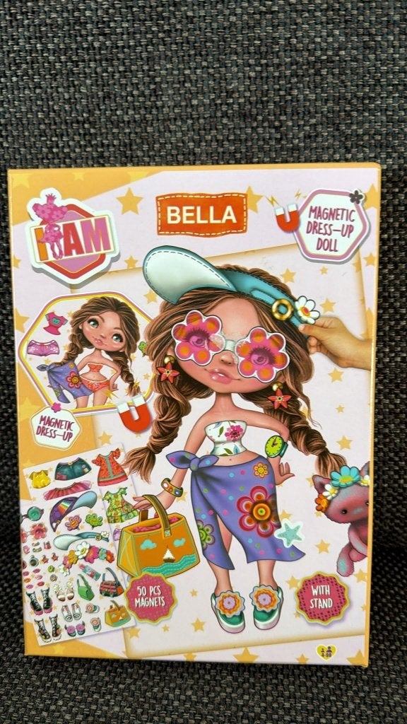 Magnetische aankleedpop - Bella, Ophalen of Verzenden, Zo goed als nieuw, 2 tot 4 jaar