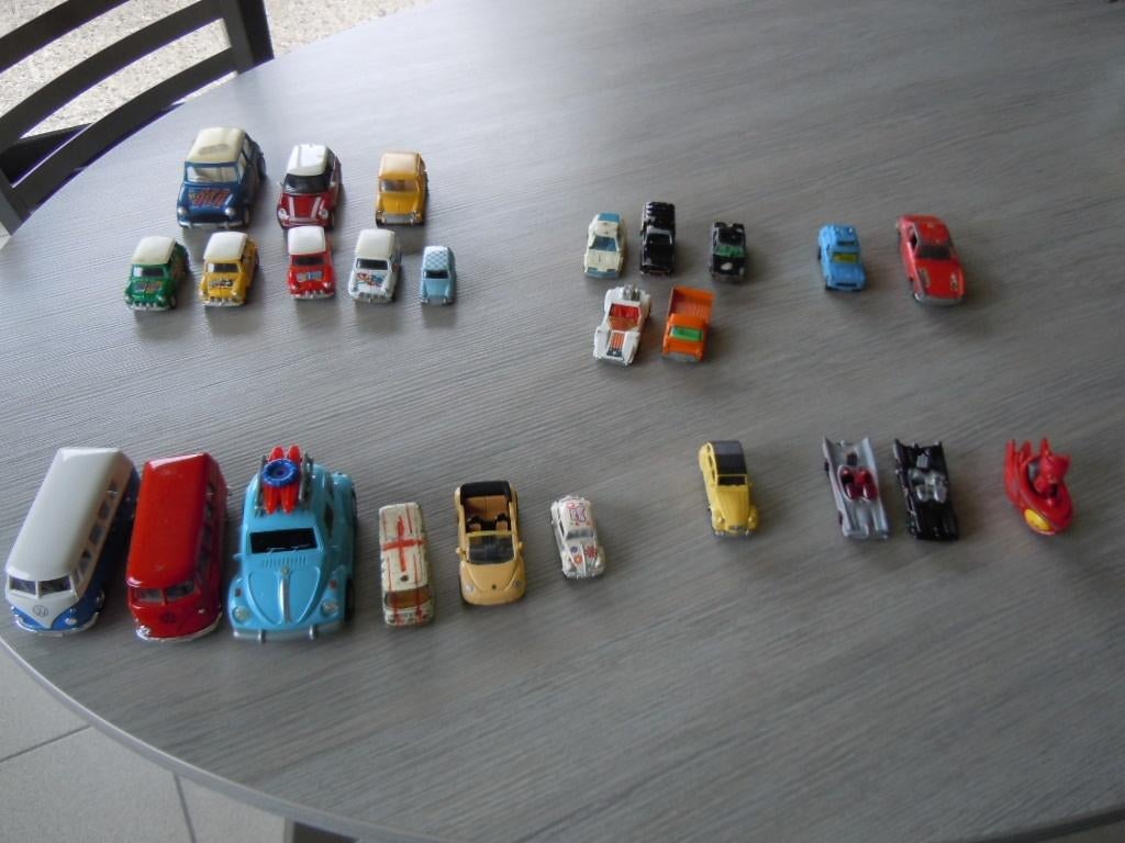matchbox - majorette - gorgi  2CV mini-cooper VW BMW R4, Ophalen of Verzenden, Majorette