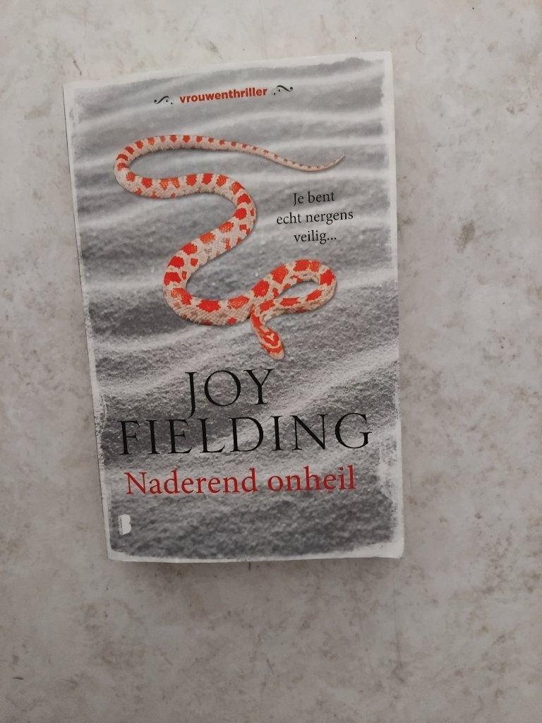 Boek Naderend onheil - Joy Fielding, Ophalen of Verzenden