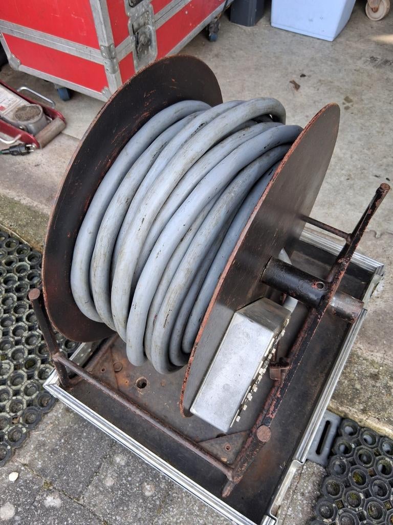 Harting snake 25 meter met xlr stagebox, Ophalen