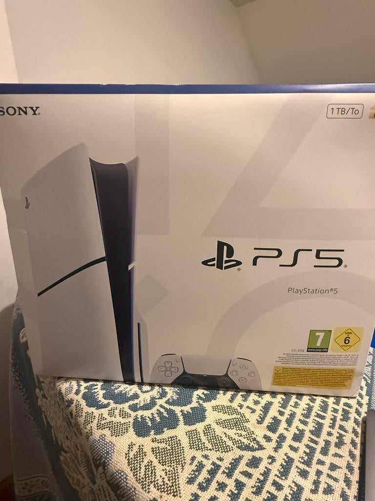 Ps 5, Enlèvement, Comme neuf
