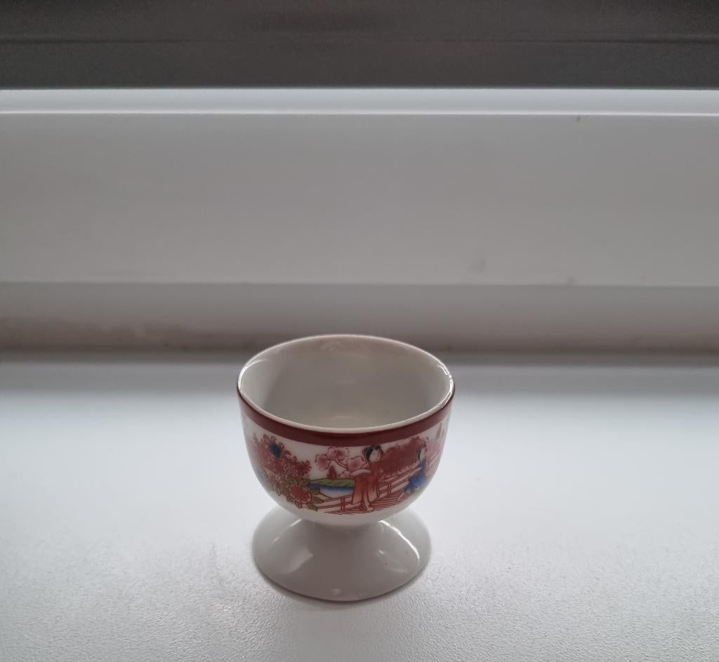 Joli coquetier japonais en porcelaine Kutani, Antiquités & Art, Envoi
