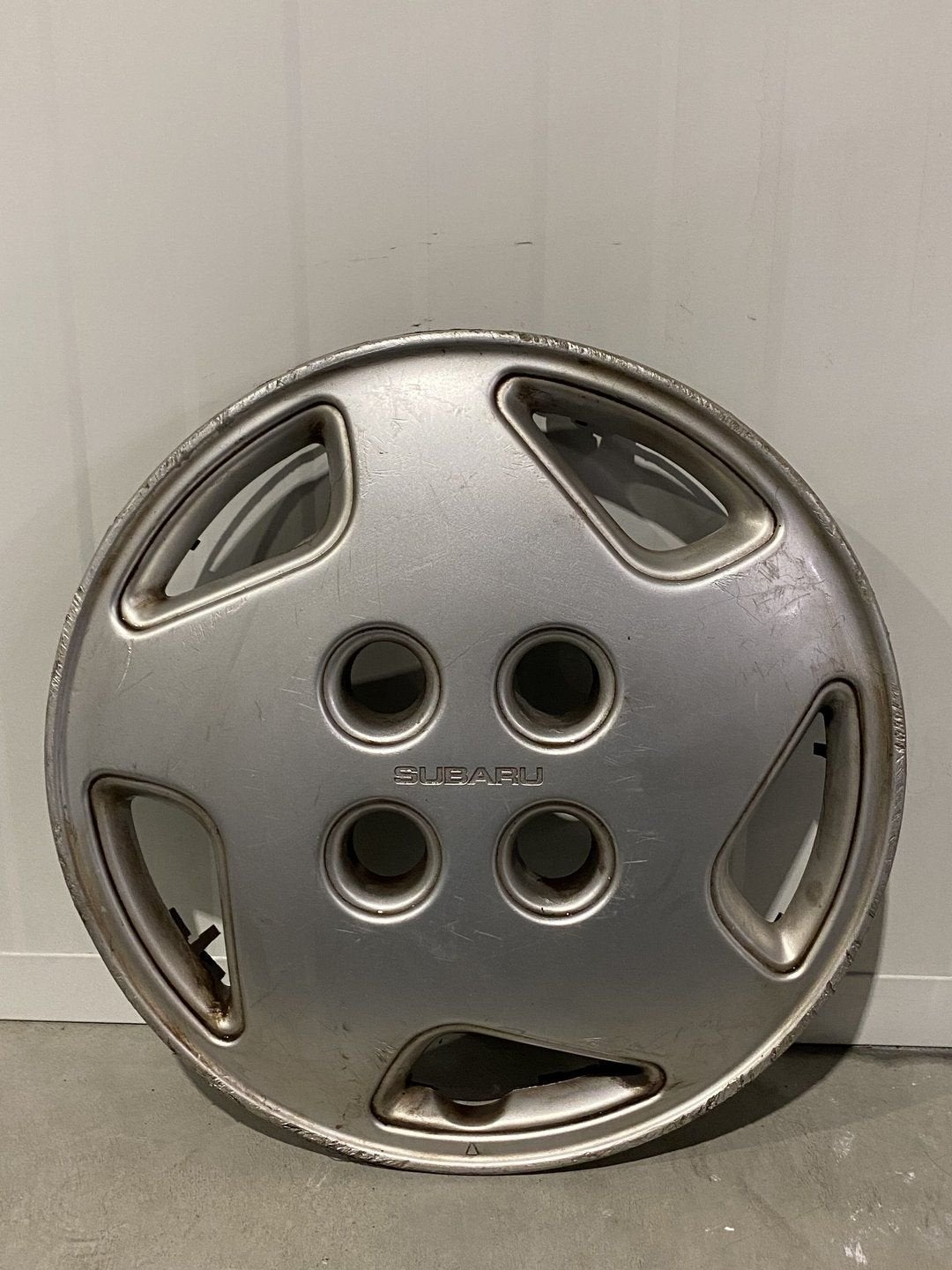 Wieldop Subaru Justy | 13 Inch | PA6+PPE beschadigd, Autos : Divers, Enjoliveurs, -, Utilisé, -, -
