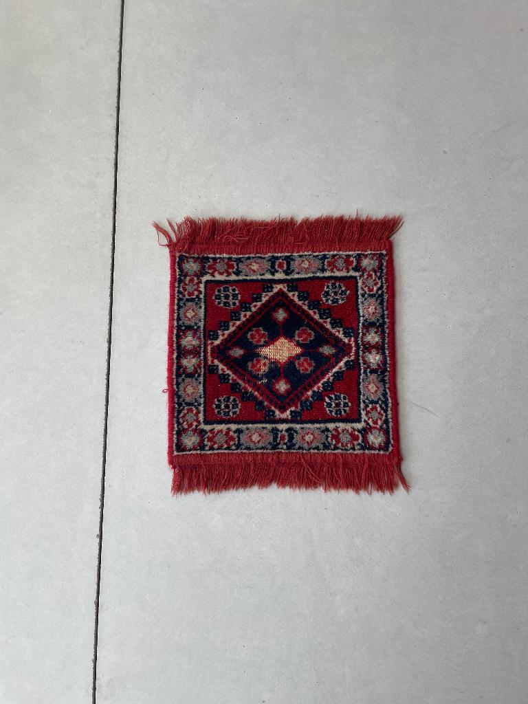 Vintage mat, Maison & Meubles, Ameublement | Tapis & Moquettes, Enlèvement, Utilisé, Moins de 50 cm, Moins de 50 cm