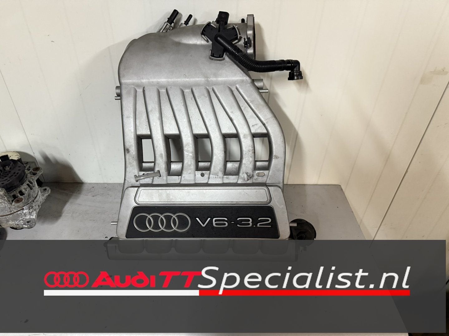 Inlaatspruitstuk Audi TT 3.2 V6  MK1 MK2 8N 8J, Gebruikt, -, -, Ophalen of Verzenden