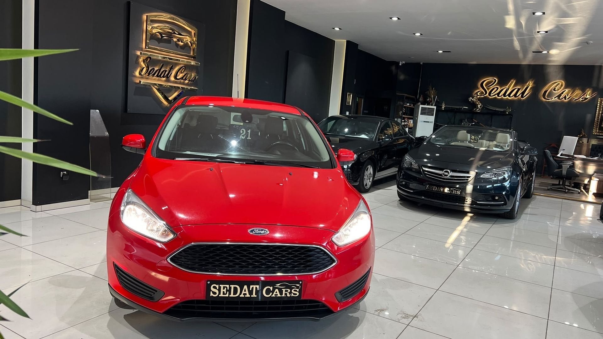 FORD FOCUS 1.0 ECOBOOST VAN 1STE EIGENAAR, Stof, Bedrijf, 5 deurs, 3 cilinders
