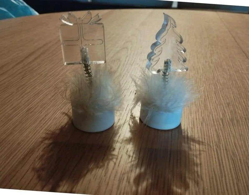Set van 2 LED-kerstlampjes Een boom en een cadeau., Ophalen