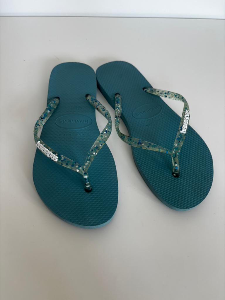 Havaianas light blue Maat EUR 41-42 (fits better 39-40), Kleding | Dames, Ophalen, Zo goed als nieuw