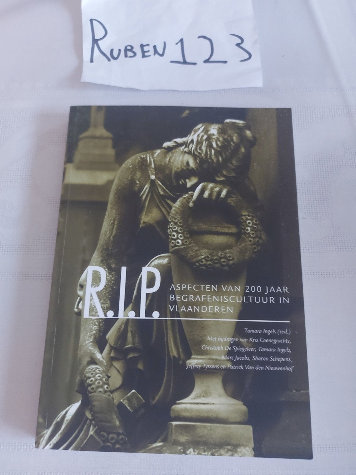 R.I.P. Aspecten van 200 jaar begrafeniscultuur in Vlaanderen, Enlèvement ou Envoi