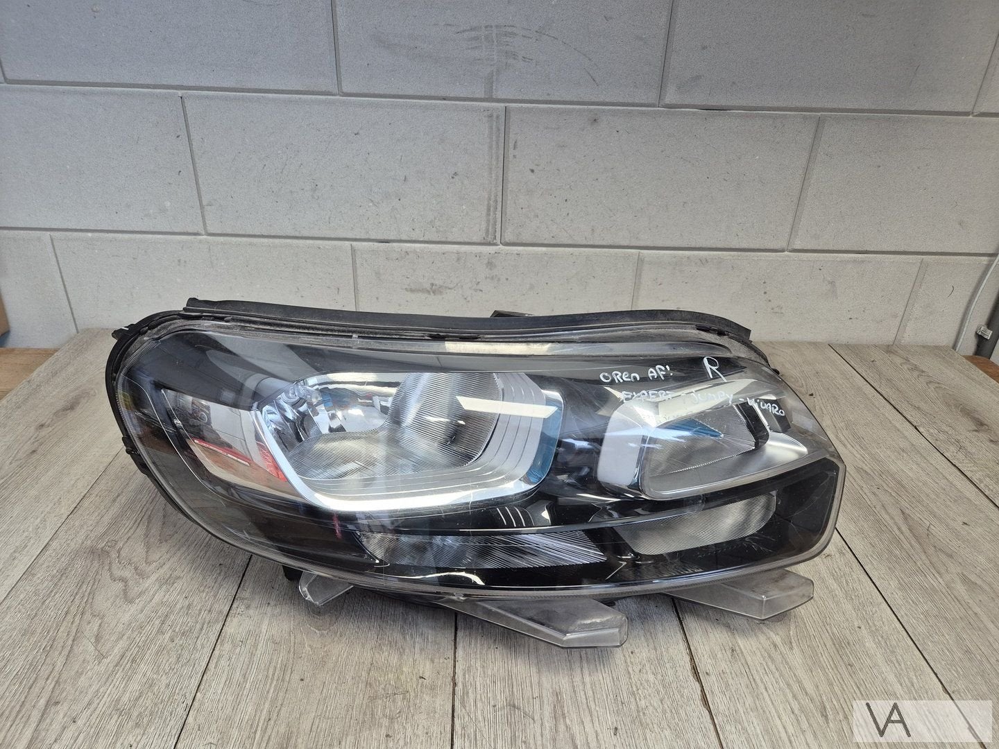 Koplamp rechts Opel Vivaro / Peugeot Expert 9808567680 €50, Gebruikt, -, -, Ophalen of Verzenden