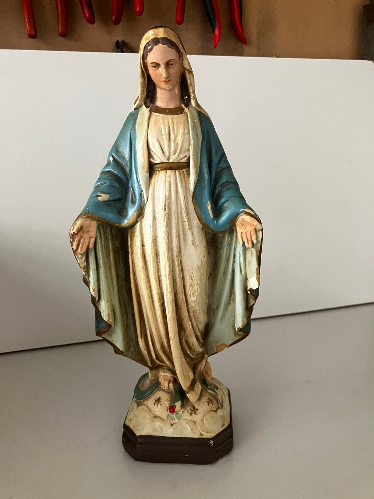 Mariabeeld 31 cm, Enlèvement