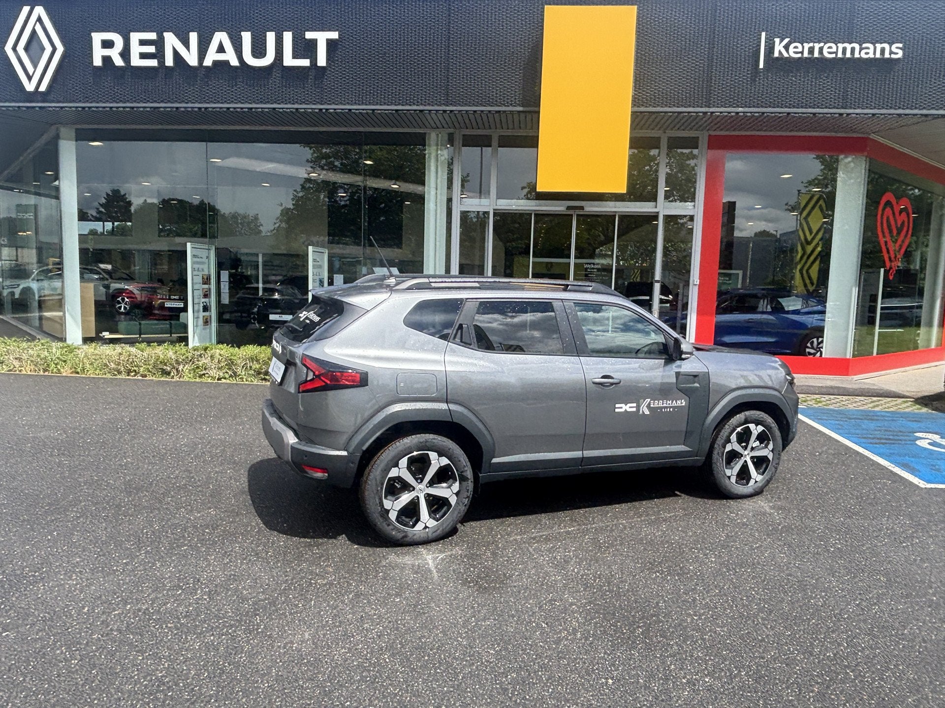 Dacia Duster 1.8 hybrid 155 Journey (automatique), Autos, Argent ou Gris, Entreprise, Duster, 5 portes