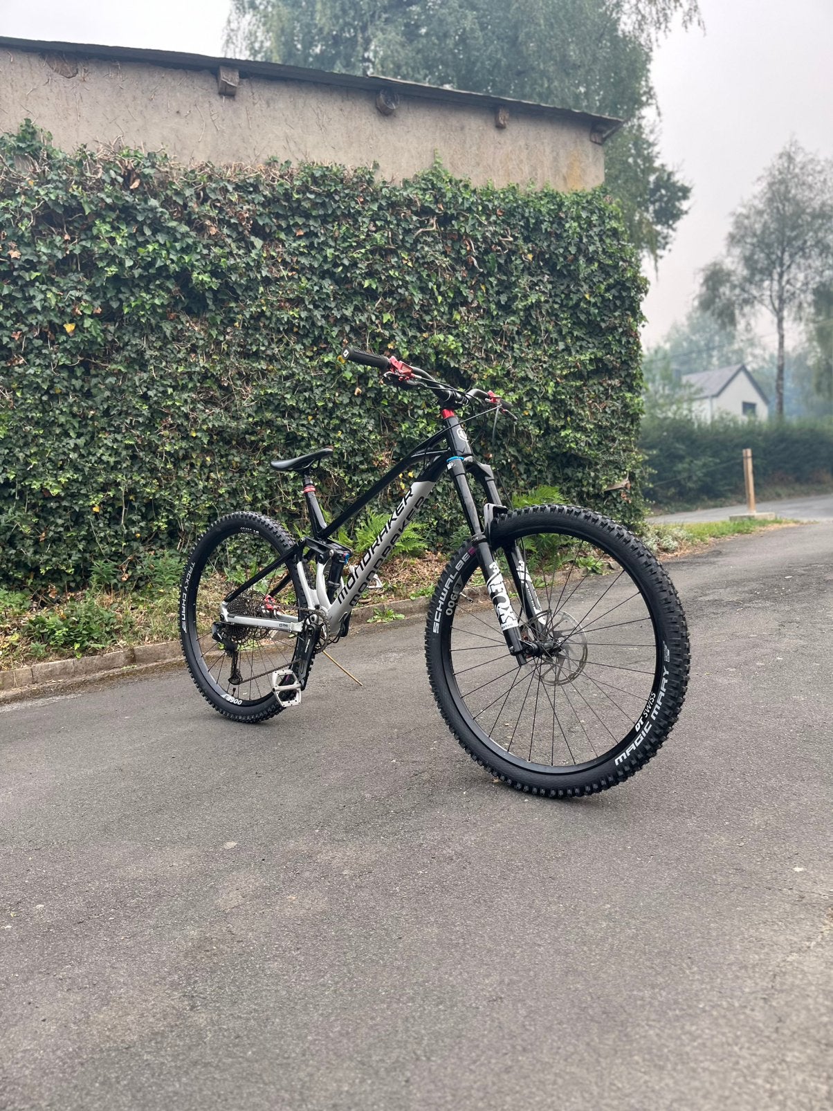 Mondraker foxy 2022, Vélos & Vélomoteurs, Enlèvement, Comme neuf