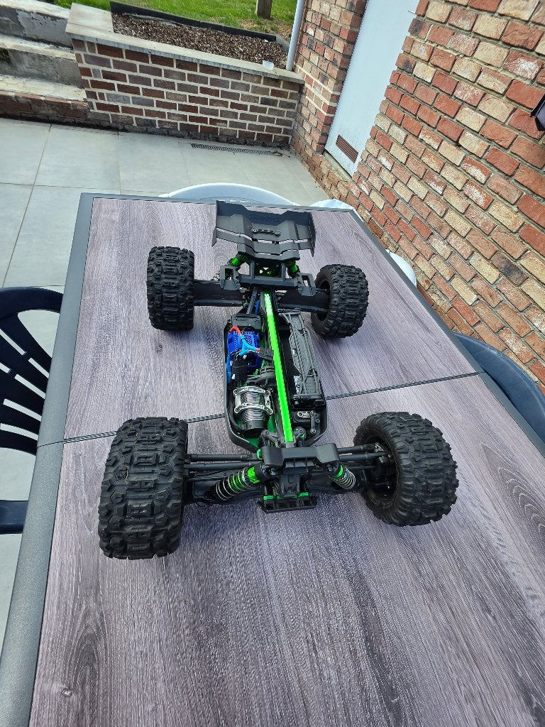 Traxxas Sledge 1/8 neuf et encore garanti rtr, Neuf, Échelle 1:8, Enlèvement, Électro