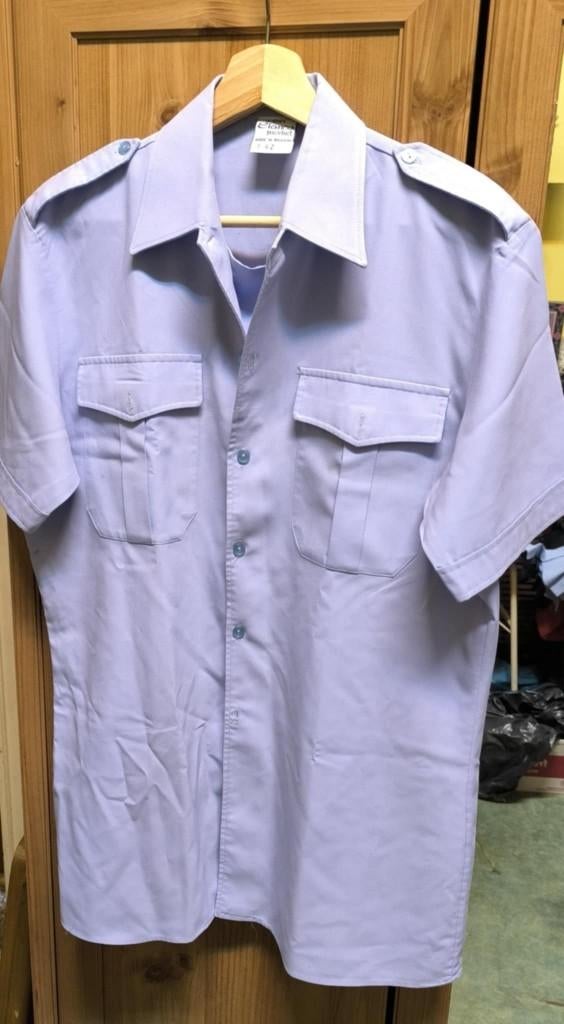 Ancienne Police B, Enlèvement ou Envoi, Autres, Vêtements ou Chaussures