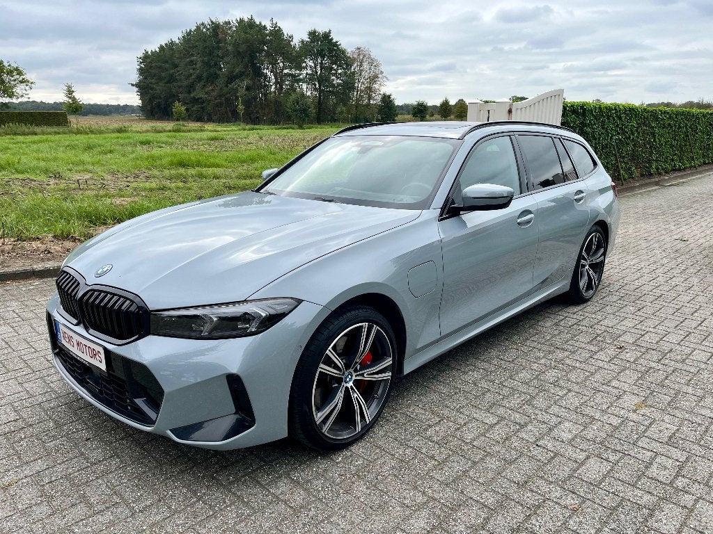 BMW 330 e xDrive Touring PHEV /M-Sport Pro Pakket/Led 2024!!, Auto's, Automaat, https://public.car-pass.be/vhr/70d83ce9-1f02-4605-9000-4cce2f08af70