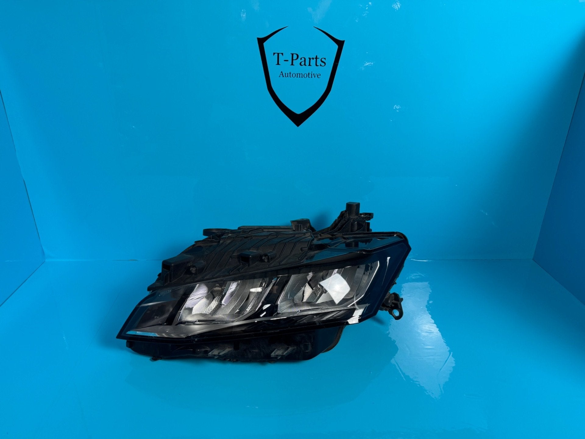 peugeot 308 koplamp links 9851673380, Taurusavenue 1
2132 LS  Hoofddorp, NL, Gebruikt, Contact.group@renault.com, Stellantis N.V.