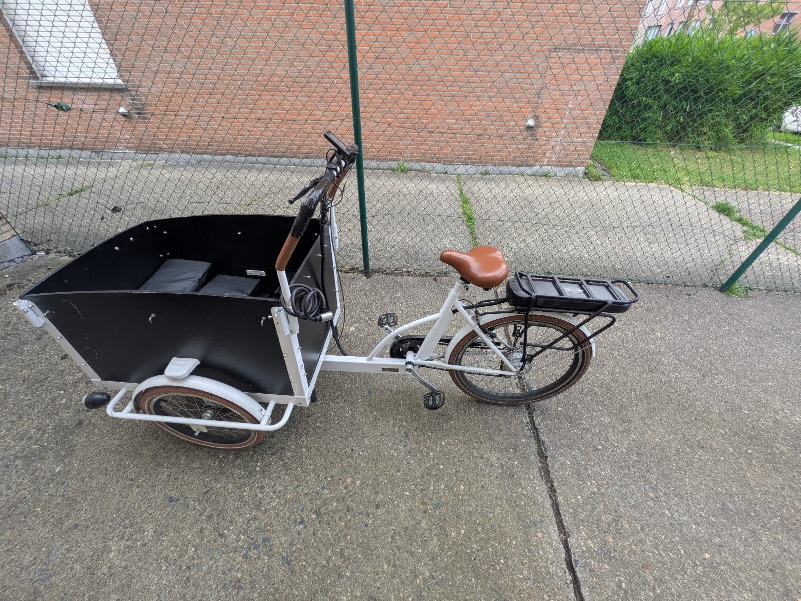 Elektrische bakfiets zeer goede staat, Fietsen en Brommers, Fietsen | Bakfietsen, Ophalen