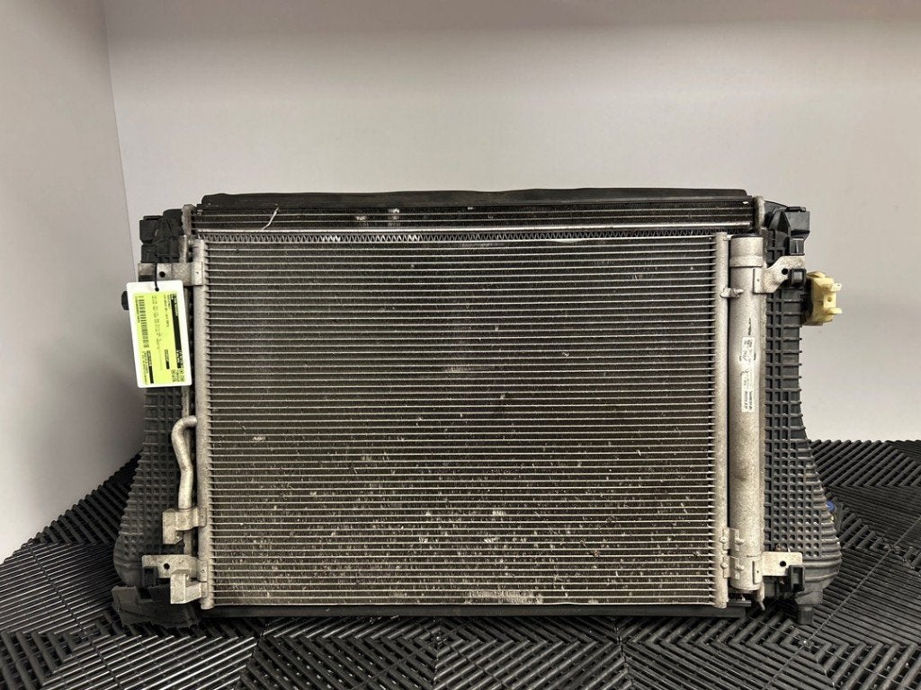 KIT DE REFROIDISSEMENT Volkswagen Golf VIII (CD1), Volkswagen, Volkswagen AG, Utilisé, Kundenbetreuung@volkswagen.de