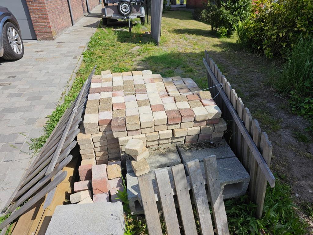 Betonklinkers rood en geel - gratis, Béton, Enlèvement, Utilisé, Briques