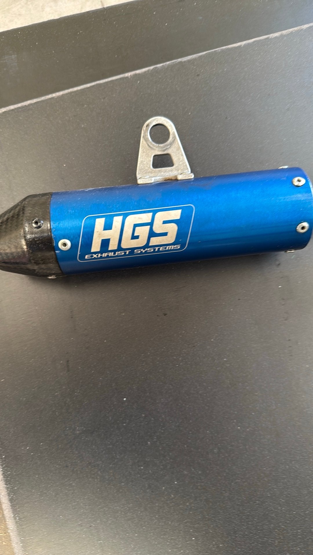 Niet gebruikte uitlaat, Motoren, Ophalen, Nieuw